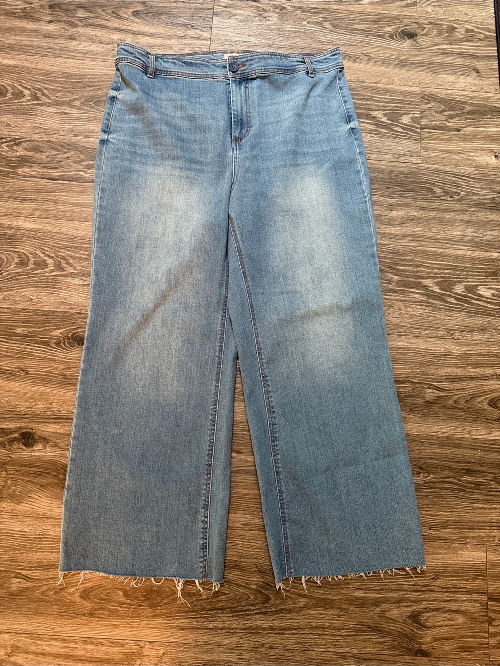 Oat New York Light Blue Wide-Leg Raw Hem Jeans